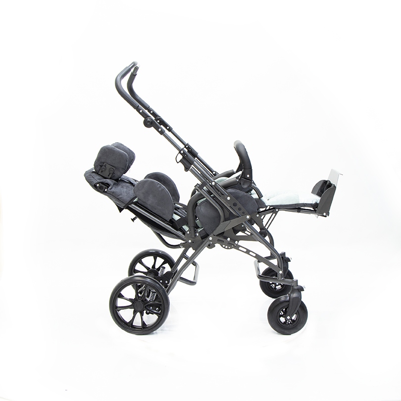 Спинка и сиденье регулируются по углу наклона.jpg