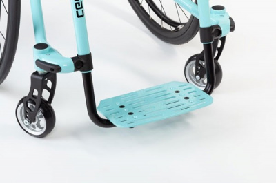 Инвалидное кресло-коляска активного типа для детей и подростков HOGGI CESA